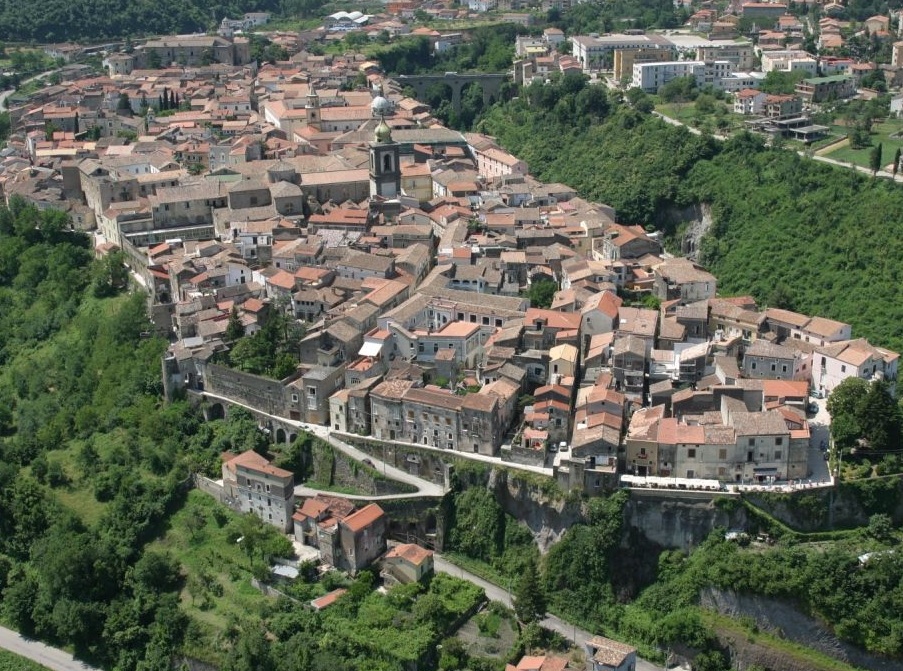 Centro storico di Sant'Agata dall'alto sala-del-trono-cserta